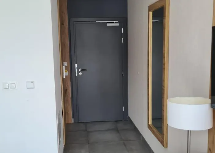 Czarna Gora 234 西恩纳